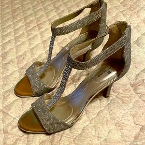 Bandolino Silver Heels Size 8